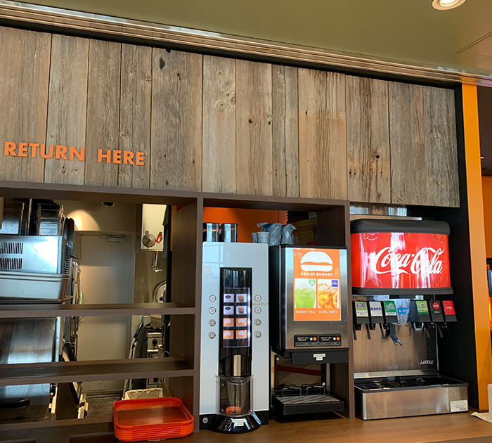 UMAMI BURGER 横浜ベイサイド店